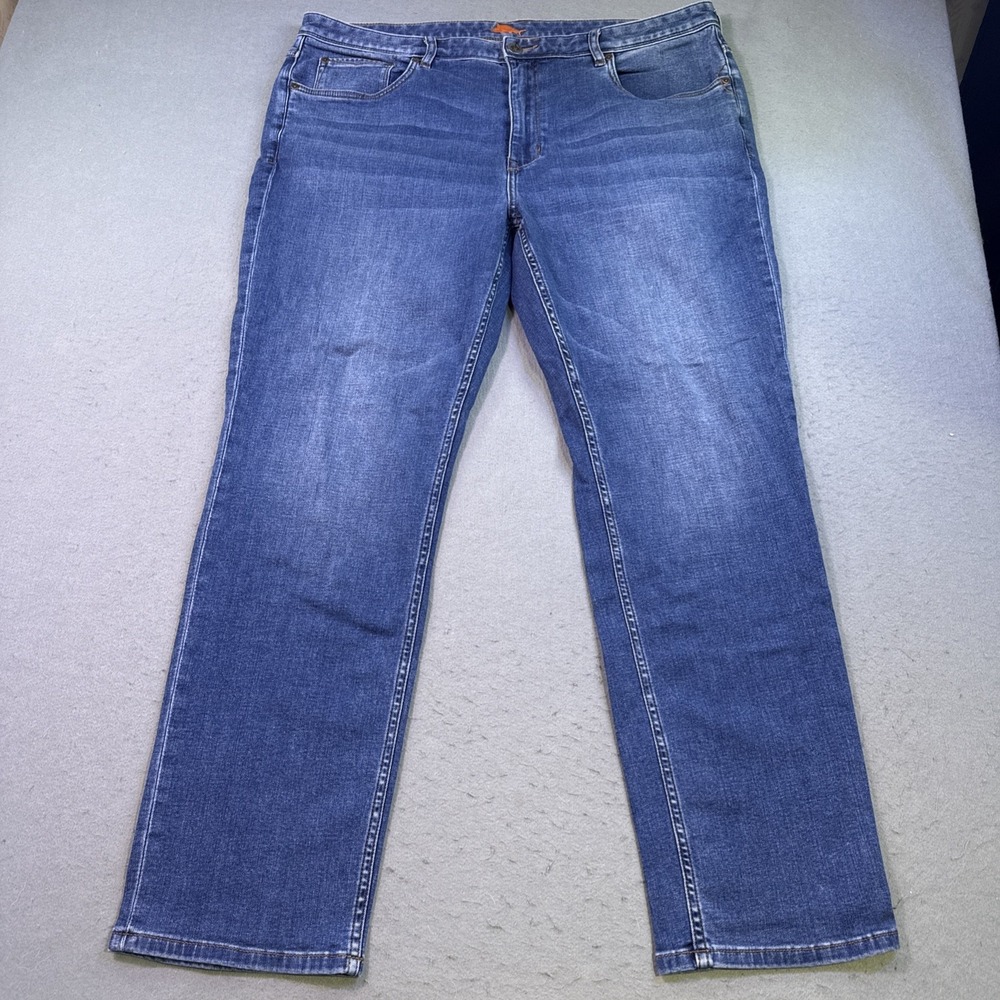 Tommy Bahama Jeans Mens Sz 42X32  Classic Fit Medium Wash Baggy